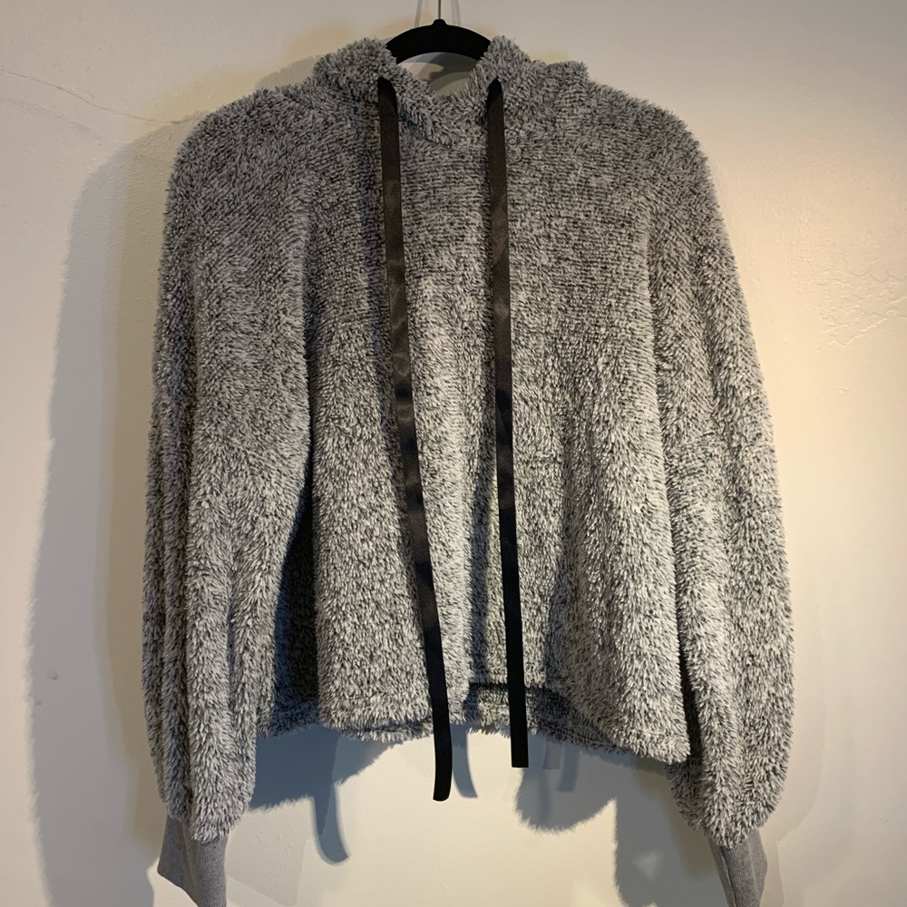 SHEIN Fluffy Grey Sweatshirt Cropped